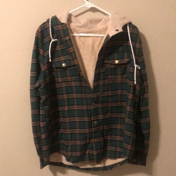 Too big - Picture 1 of 4